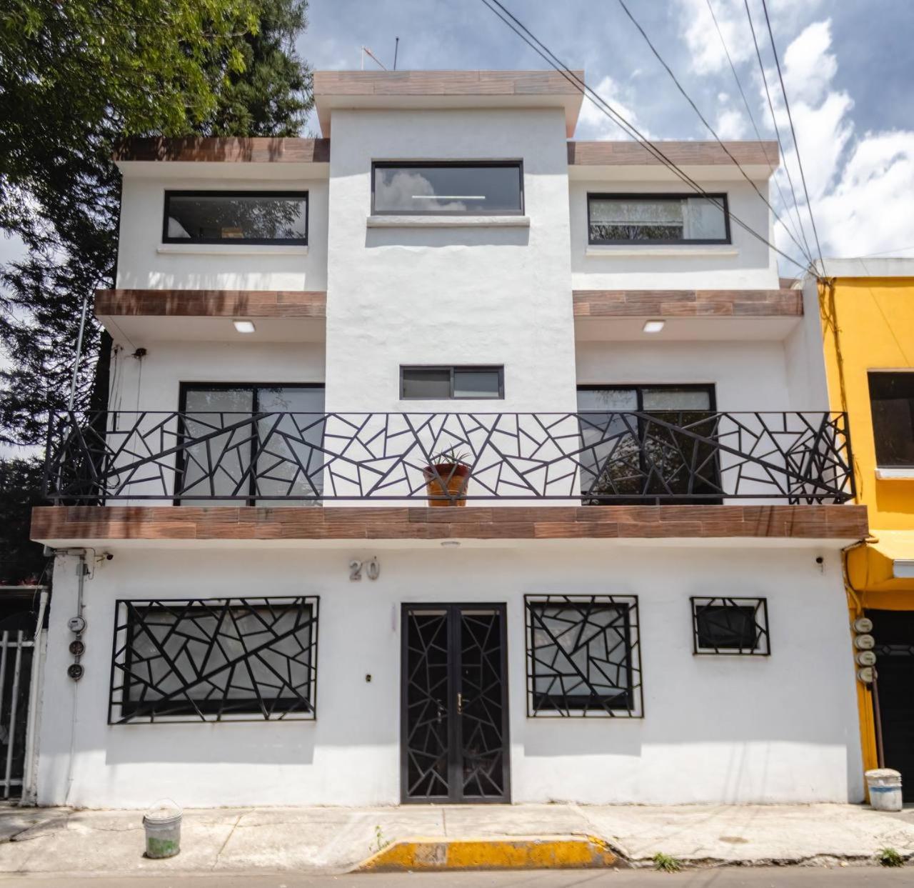 Suites C O V A D O N G A Città del Messico Esterno foto